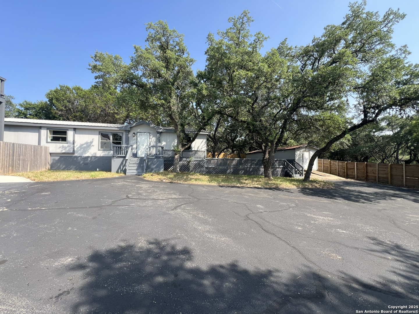 1108 Hillside Oaks Bulverde TX 78163