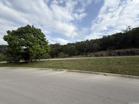 518 Winding Ravine San Antonio TX 78258