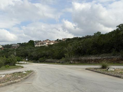 518 Winding Ravine San Antonio TX 78258