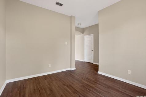 2038 Rhesus View San Antonio TX 78245