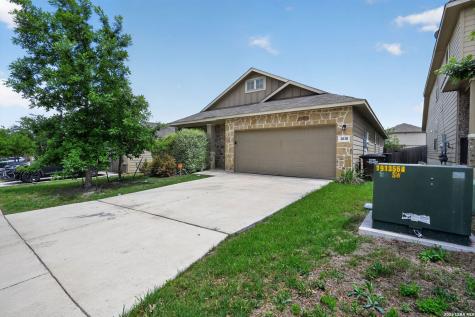 2038 Rhesus View San Antonio TX 78245