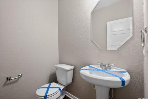 2038 Rhesus View San Antonio TX 78245