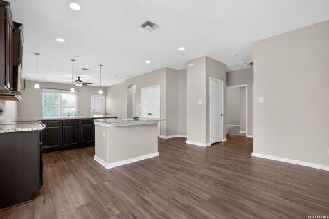 2038 Rhesus View San Antonio TX 78245