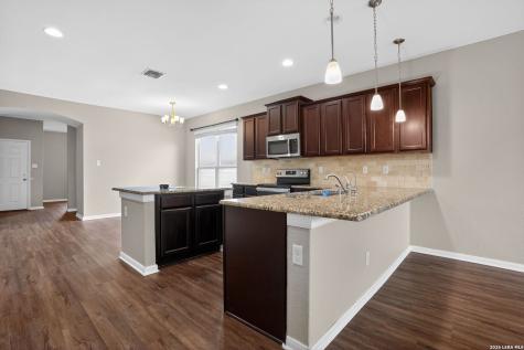 2038 Rhesus View San Antonio TX 78245