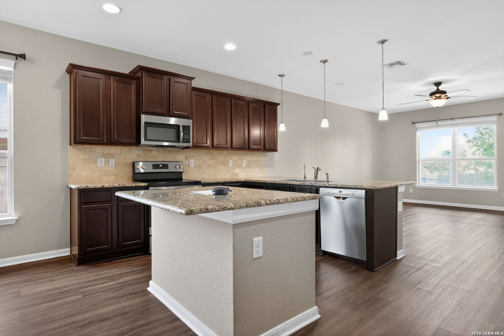 2038 Rhesus View San Antonio TX 78245
