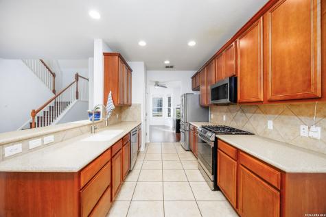 4702 Thomas Rusk San Antonio TX 78253