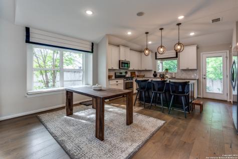 2096 Cowan New Braunfels TX 78132