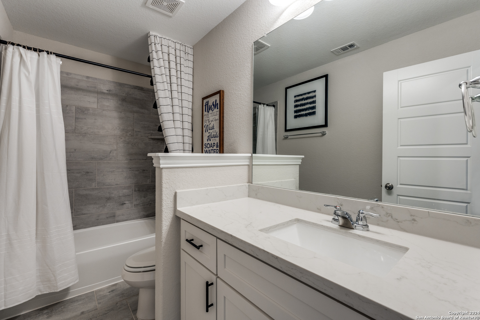 2096 Cowan New Braunfels TX 78132