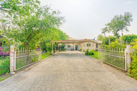 158 W Ligustrum Drive San Antonio TX 78228