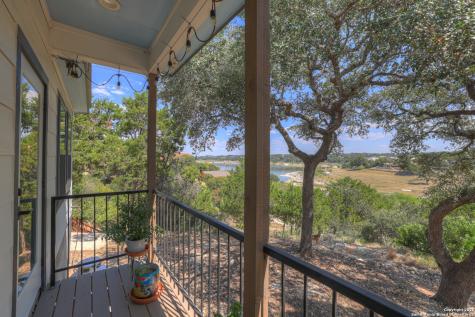 1799 W Lakeside Canyon Lake TX 78133