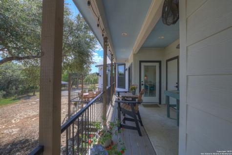 1799 W Lakeside Canyon Lake TX 78133