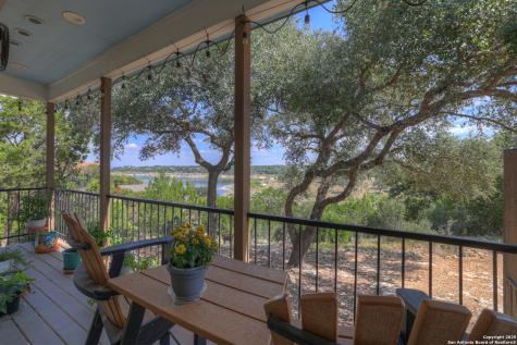 1799 W Lakeside Canyon Lake TX 78133