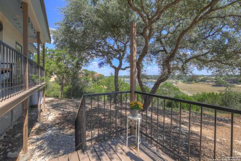 1799 W Lakeside Canyon Lake TX 78133