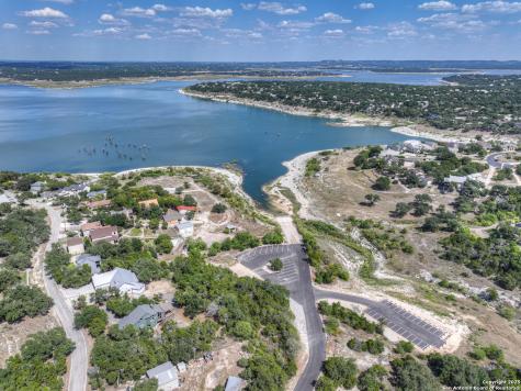 1799 W Lakeside Canyon Lake TX 78133
