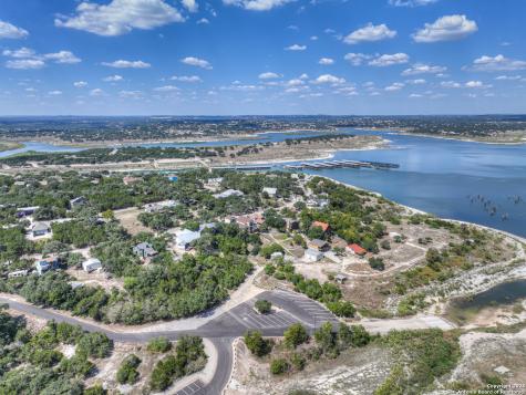 1799 W Lakeside Canyon Lake TX 78133