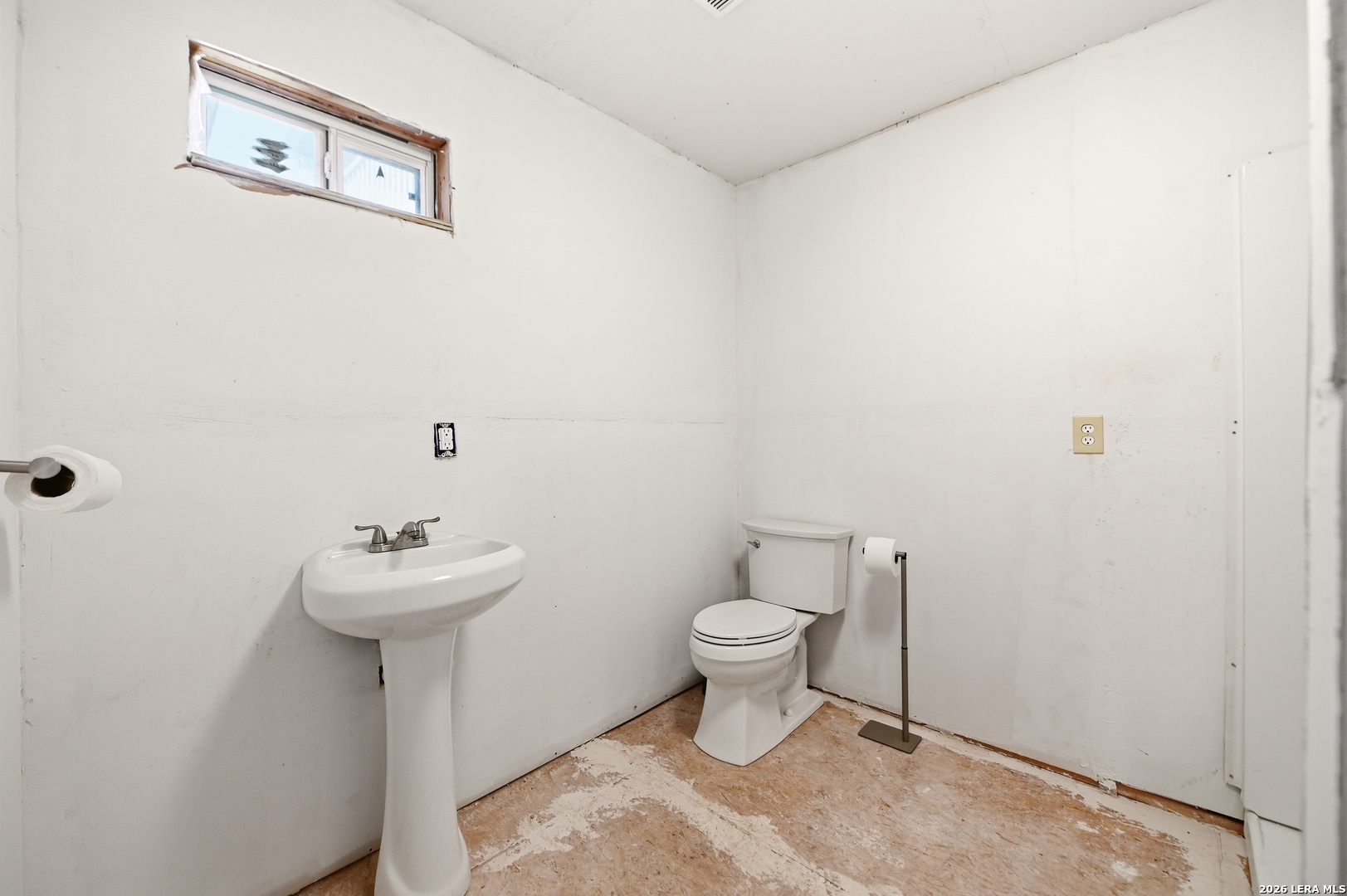 163 Buckeye Seguin TX 78155