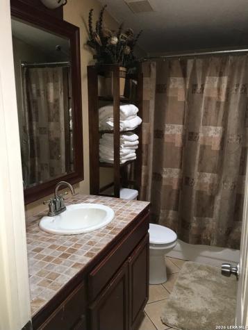 307 Homeridge La Vernia TX 78121
