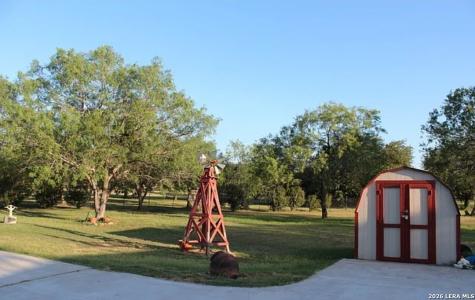 307 Homeridge La Vernia TX 78121