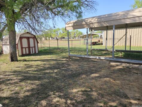 307 Homeridge La Vernia TX 78121