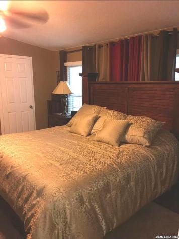 307 Homeridge La Vernia TX 78121