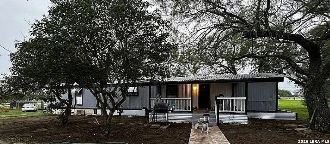 700 Lopez Street George West TX 78022