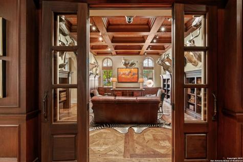 200 Geneseo Road Terrell Hills TX 78209