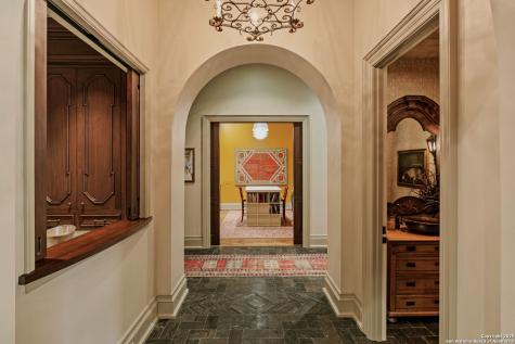 200 Geneseo Road Terrell Hills TX 78209