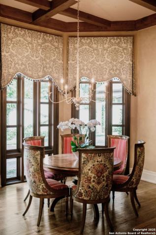 200 Geneseo Road Terrell Hills TX 78209