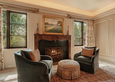 200 Geneseo Road Terrell Hills TX 78209