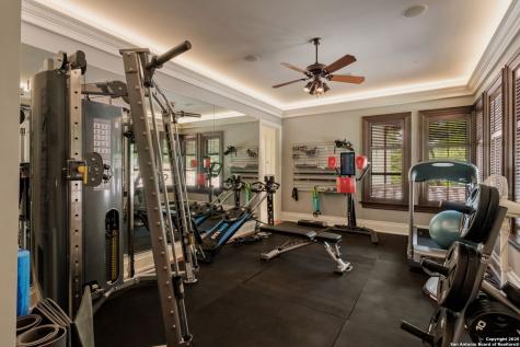 200 Geneseo Road Terrell Hills TX 78209