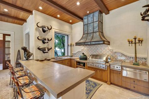 200 Geneseo Road Terrell Hills TX 78209