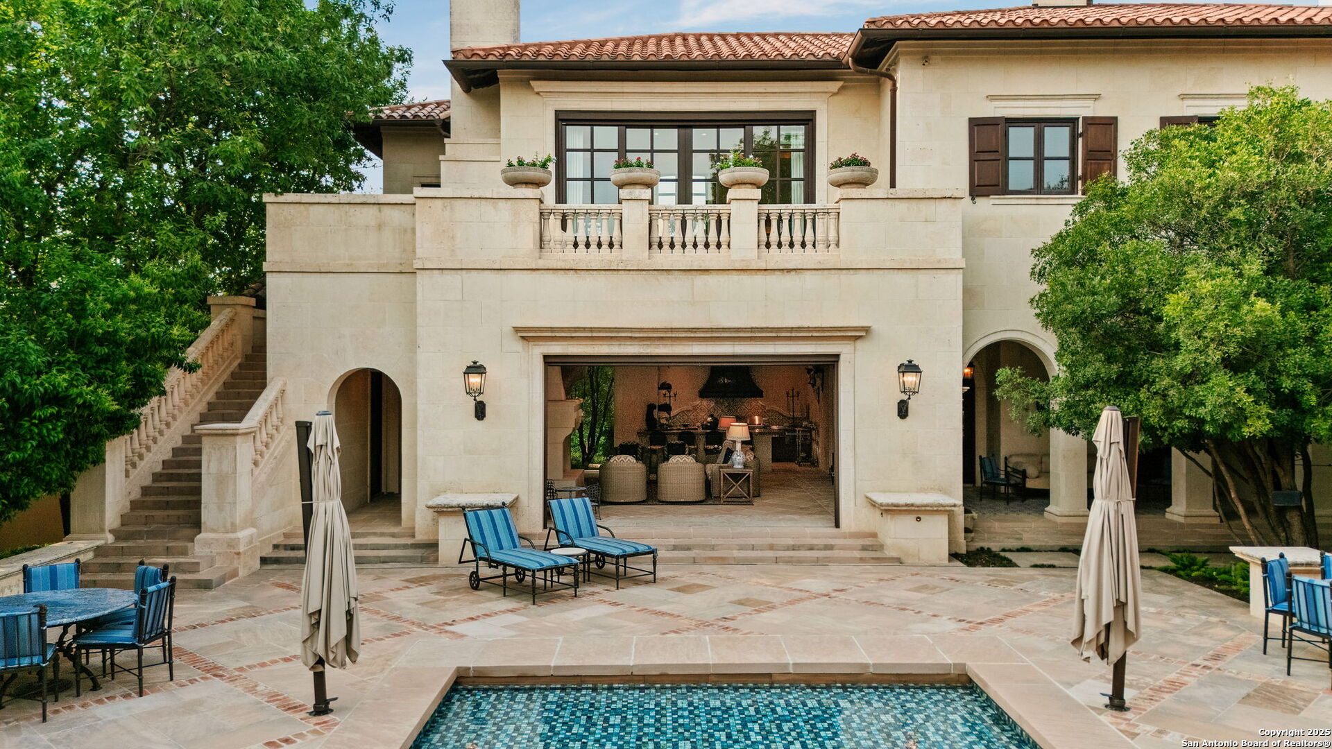 200 Geneseo Road Terrell Hills TX 78209