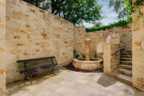 200 Geneseo Road Terrell Hills TX 78209