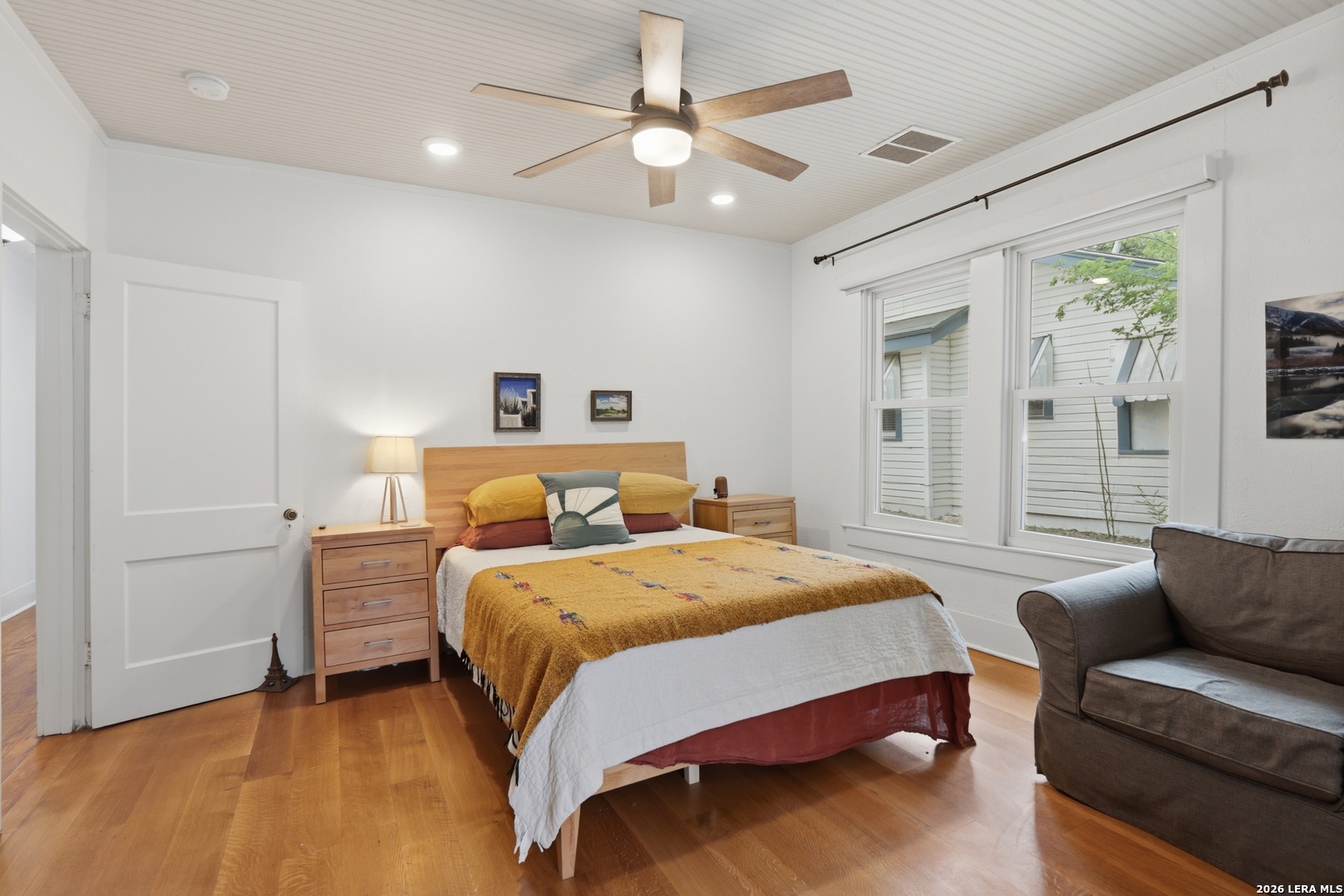 310 Queen Anne Court San Antonio TX 78209