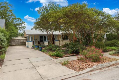 310 Queen Anne Court San Antonio TX 78209