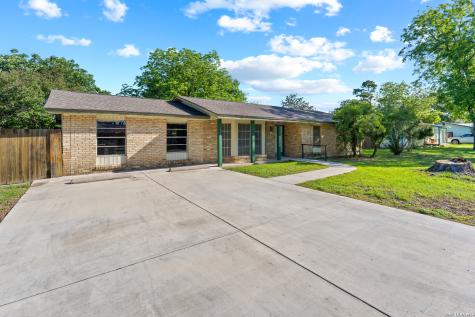 118 Richter Avenue Boerne TX 78006