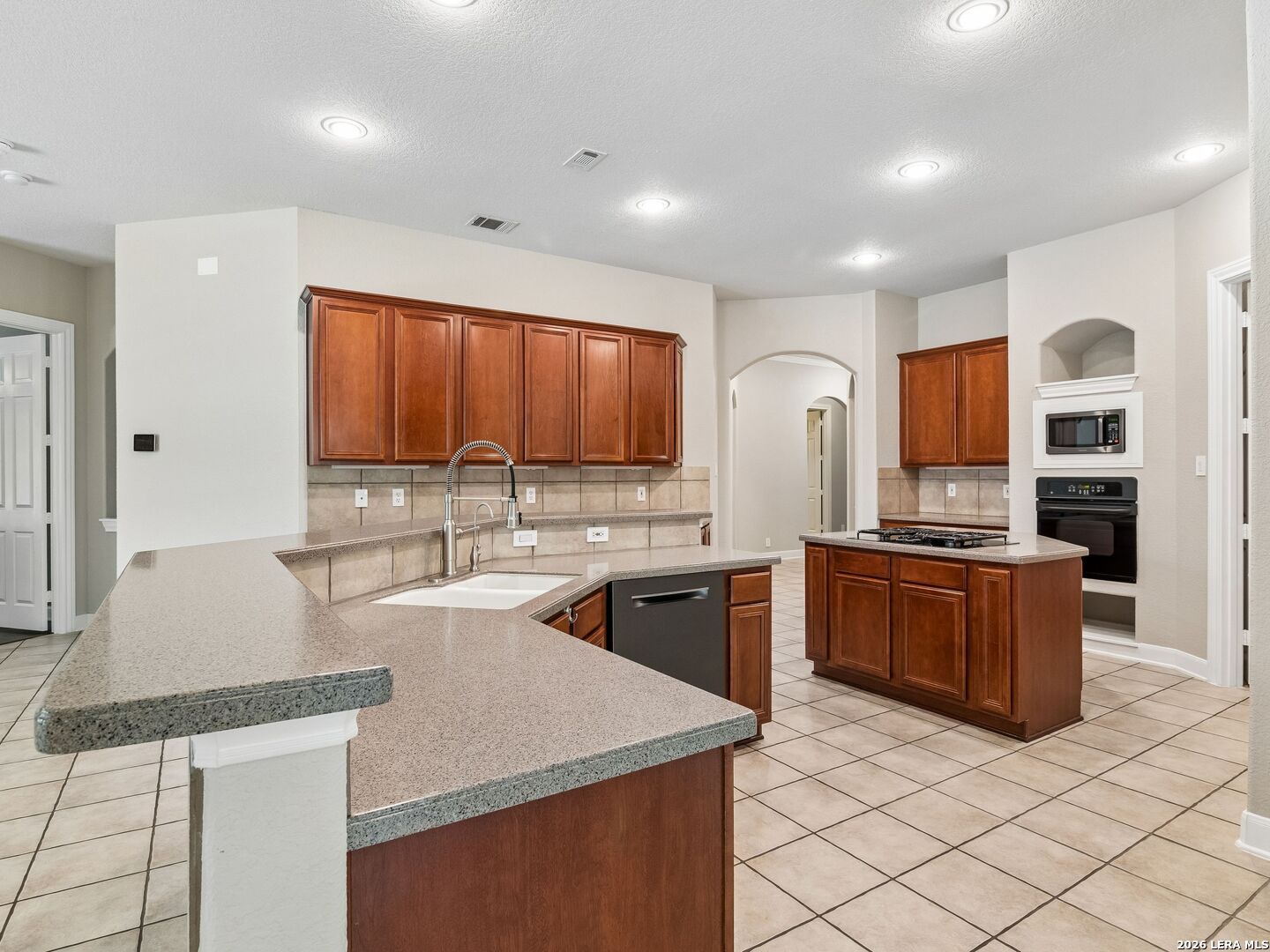 7730 Moss Brook San Antonio TX 78255