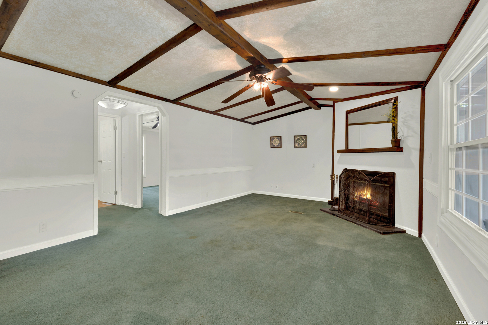 305 Elm Mcqueeney TX 78123
