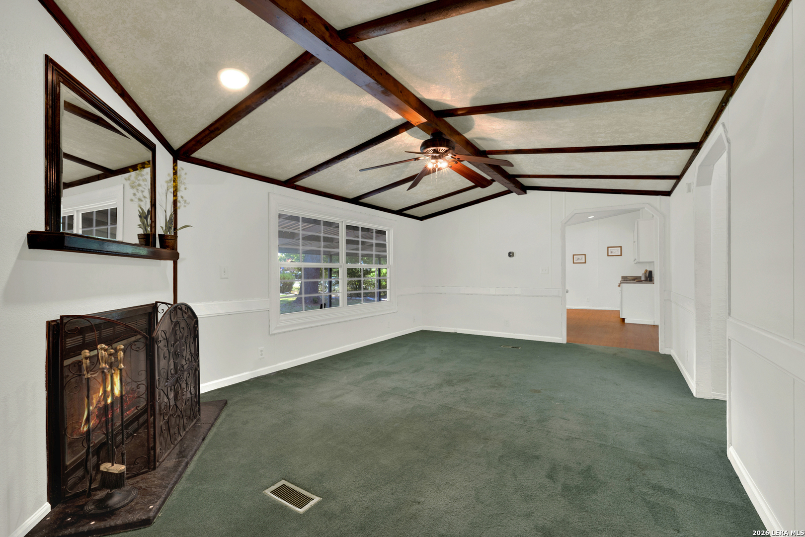 305 Elm Mcqueeney TX 78123
