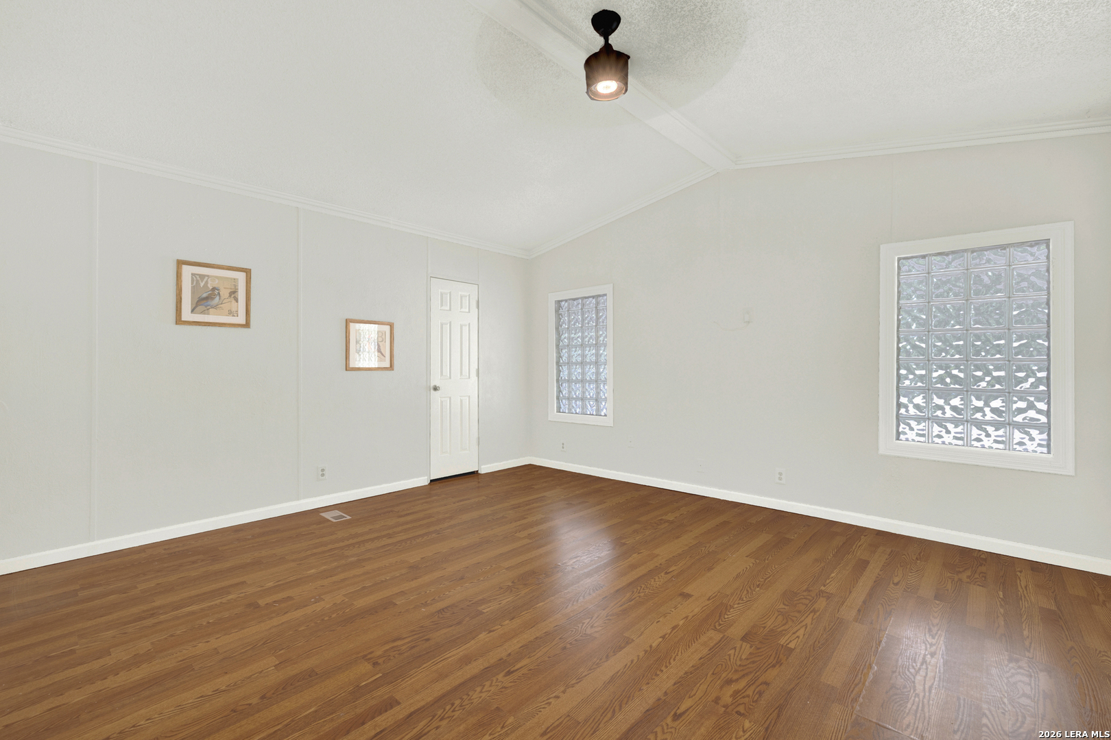 305 Elm Mcqueeney TX 78123