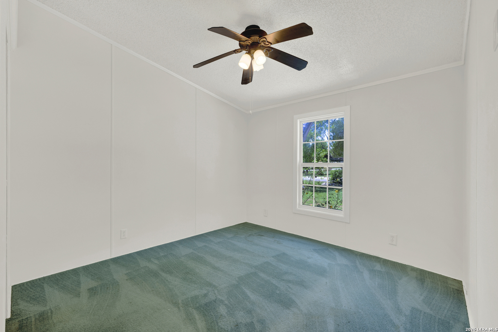 305 Elm Mcqueeney TX 78123
