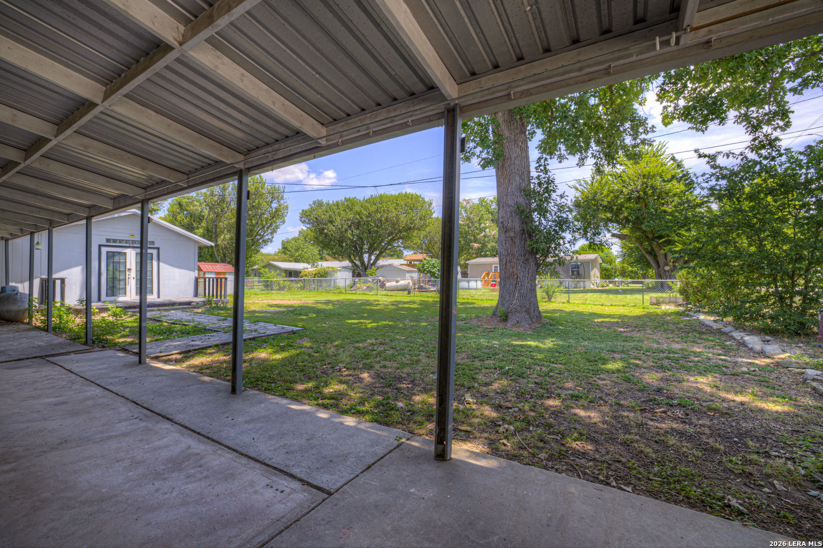 305 Elm Mcqueeney TX 78123