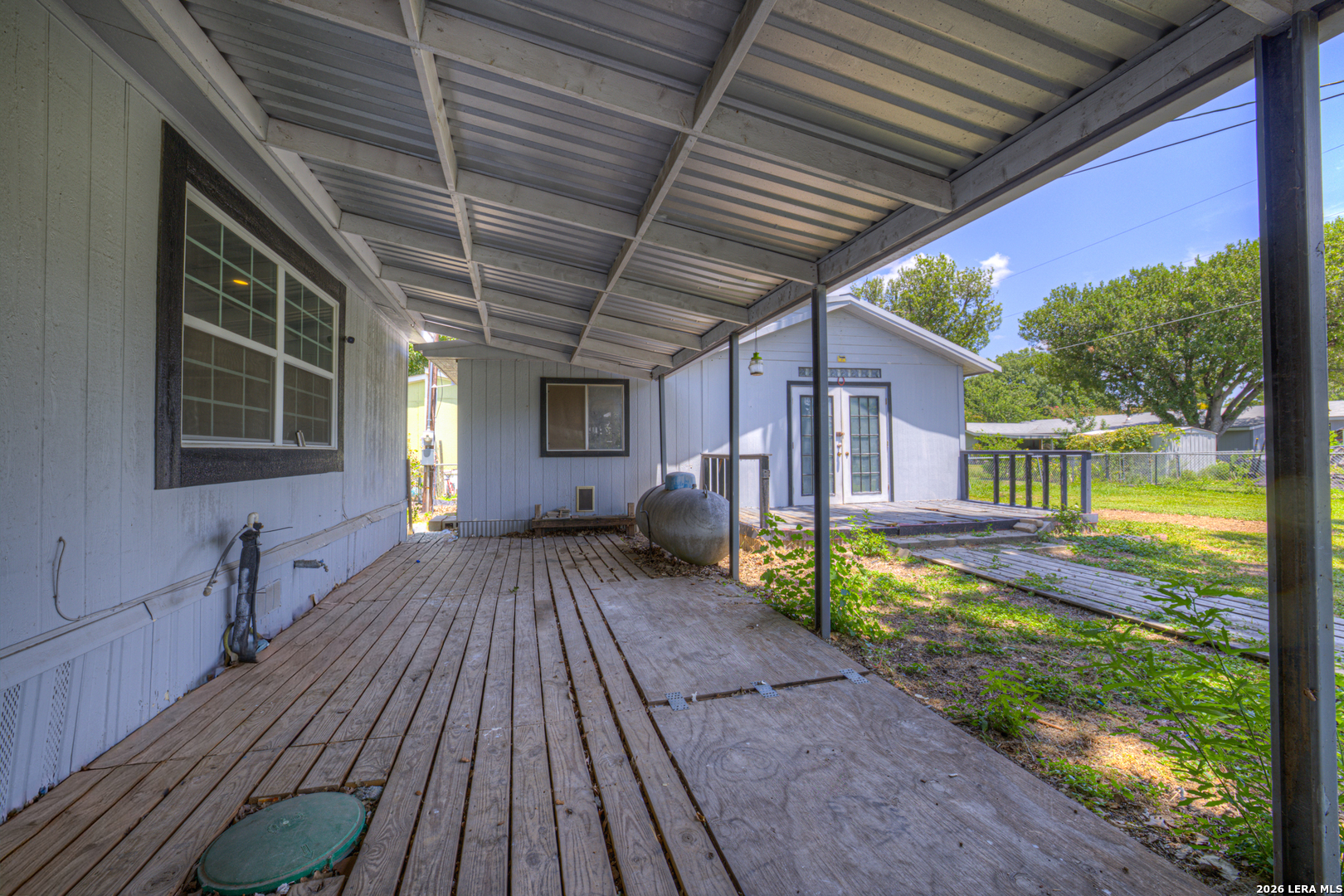 305 Elm Mcqueeney TX 78123