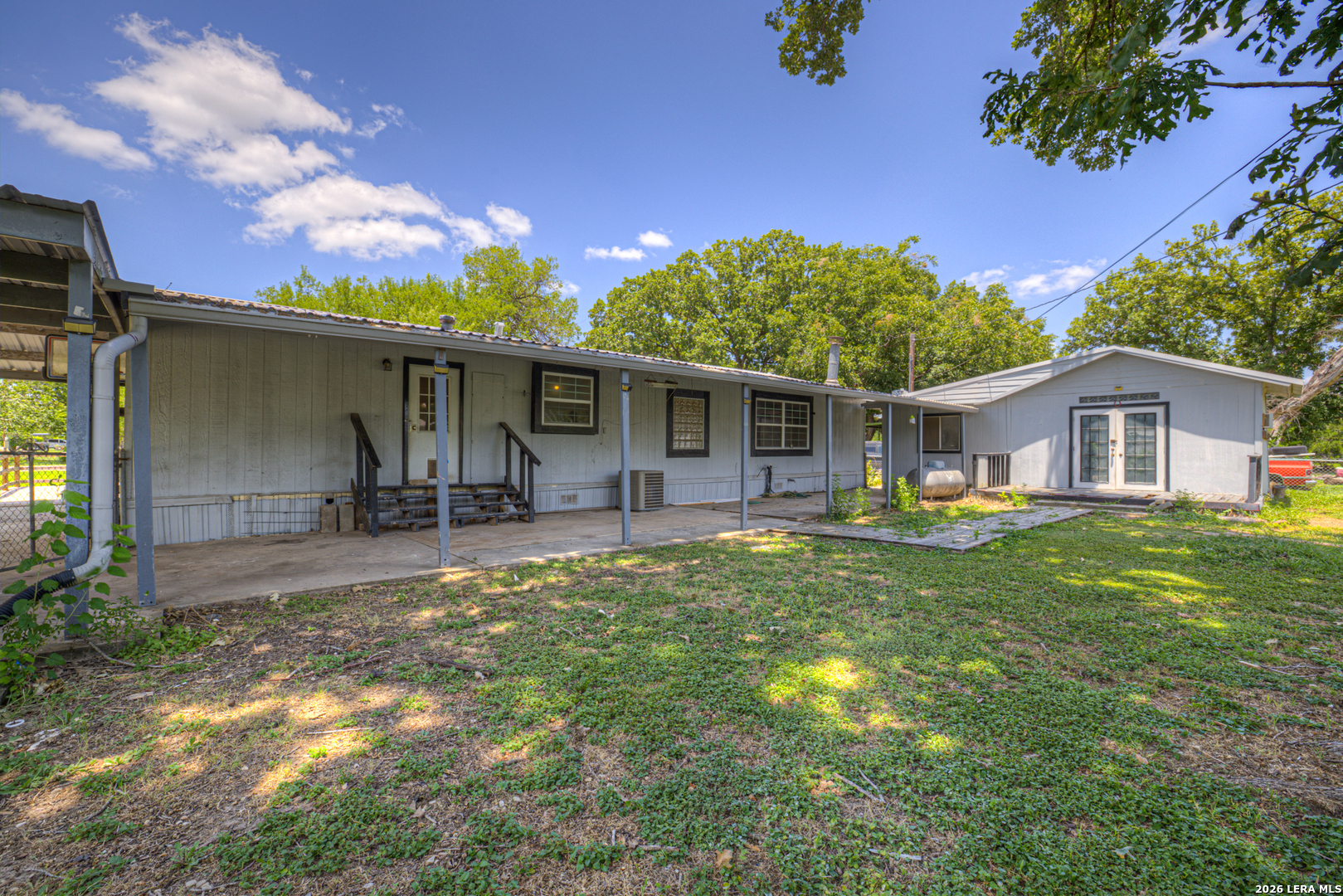 305 Elm Mcqueeney TX 78123