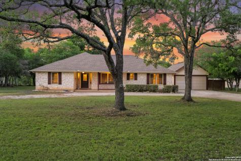836 County Road 375 San Antonio TX 78253