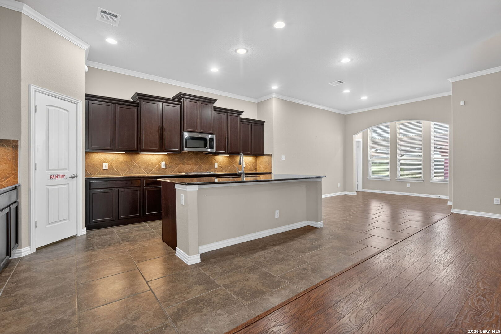805 Raceland San Antonio TX 78245