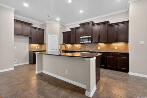805 Raceland San Antonio TX 78245