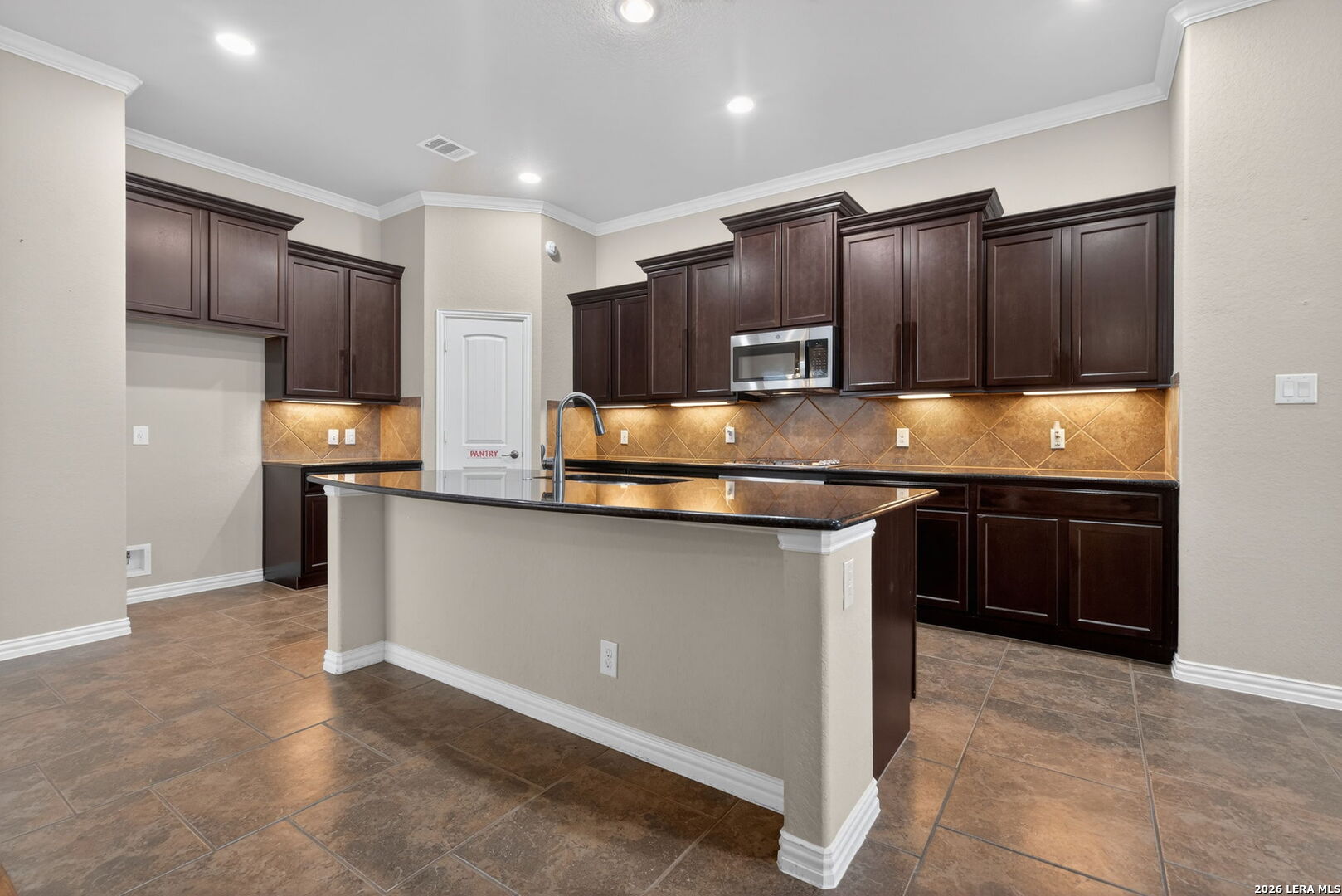 805 Raceland San Antonio TX 78245