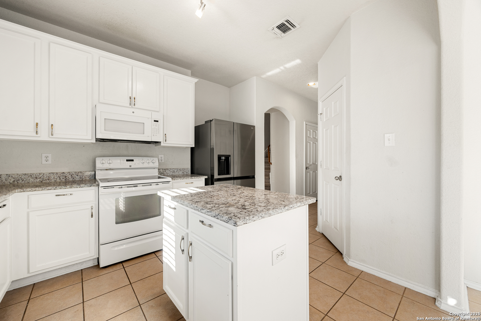 3734 Grissom Oaks San Antonio TX 78251