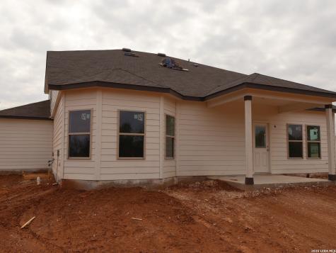 109 Prescott Drive Floresville TX 78114